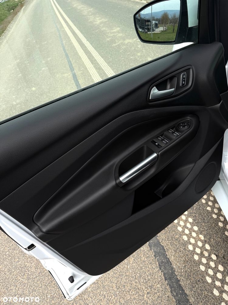 Ford Kuga 2.0 TDCi 2x4 Individual - 10