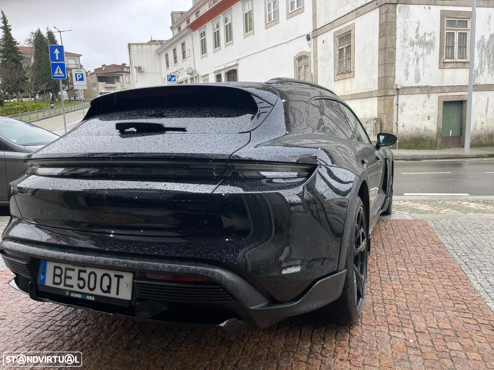 Porsche Taycan Cross Turismo Turbo - 16