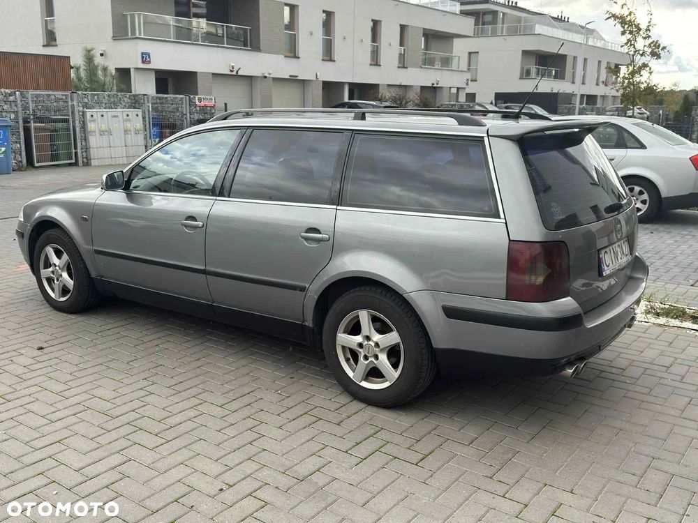 Volkswagen Passat 1.9 TDI Basis - 3