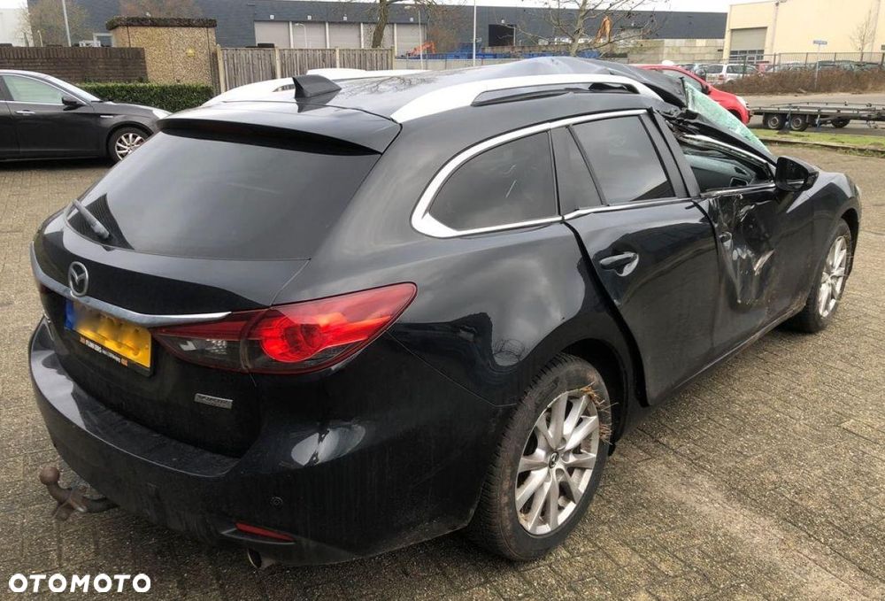 Mazda 6 2.0 Skygo - 2