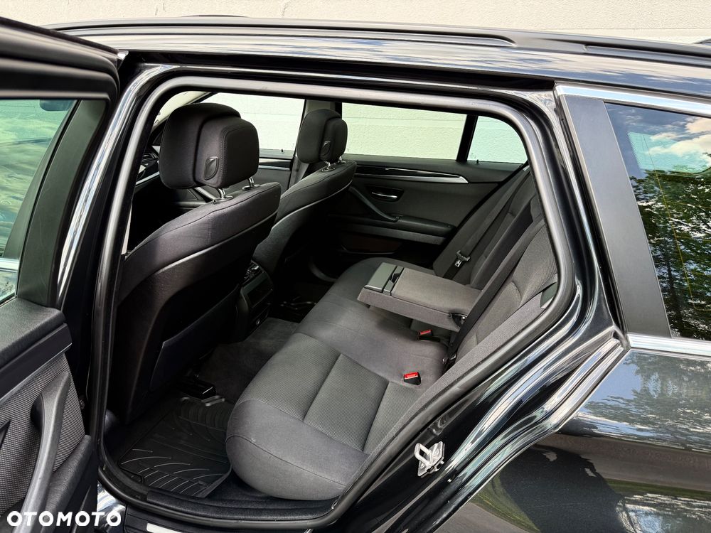 BMW Seria 5 520d Blue Performance - 16