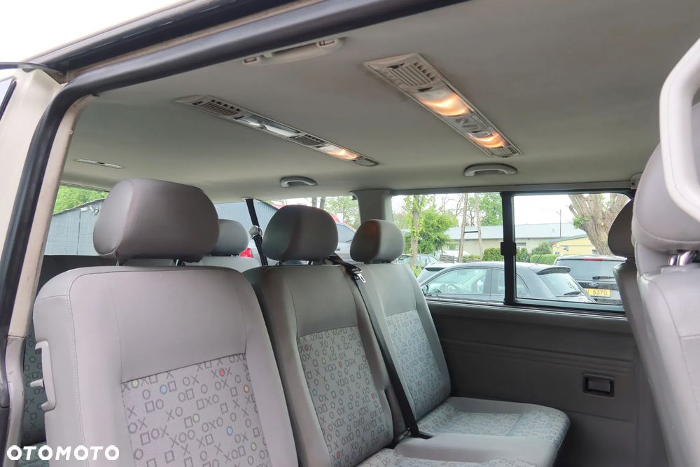 Volkswagen Transporter - 17