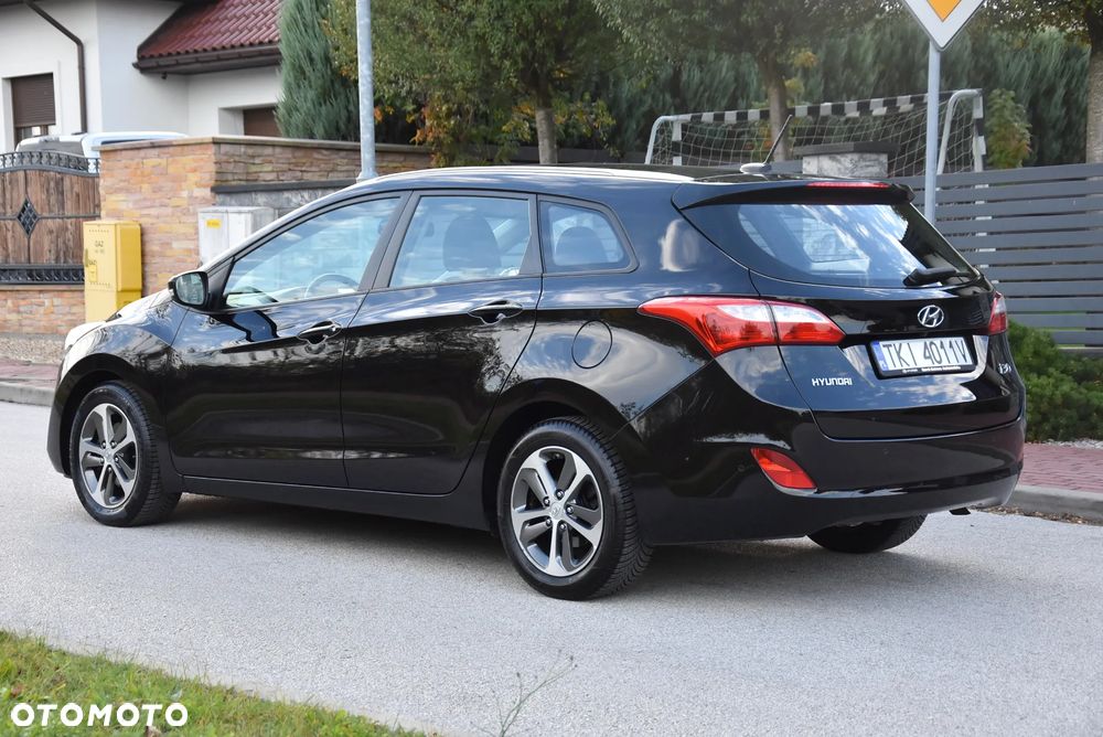 Hyundai i30 blue 1.4 Classic Navigation - 7