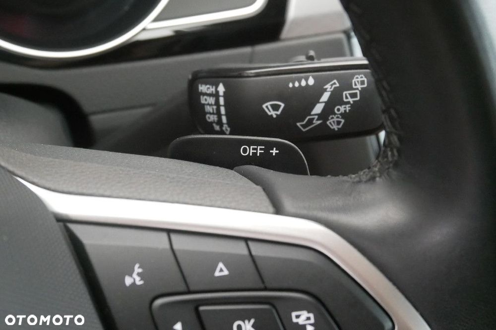 Volkswagen Passat Variant 2.0 TDI Business DSG - 25