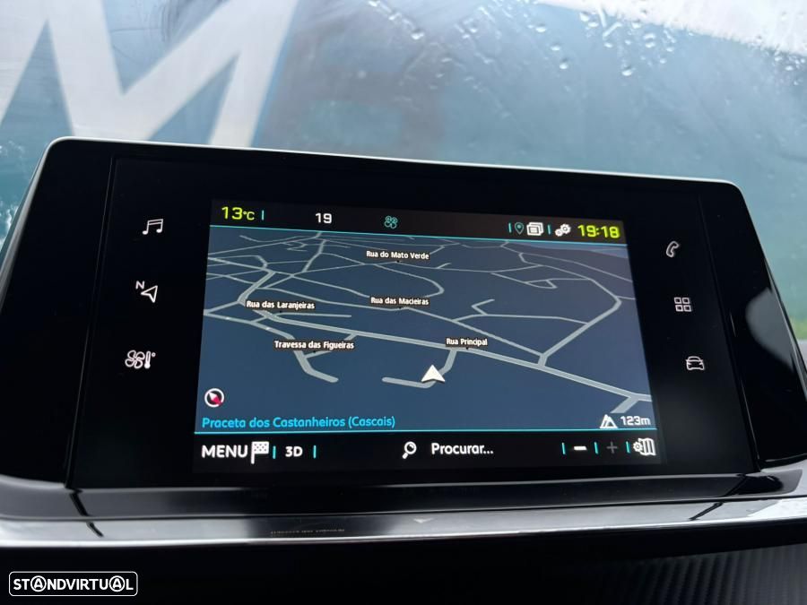 Peugeot e-208 E-Style - 11