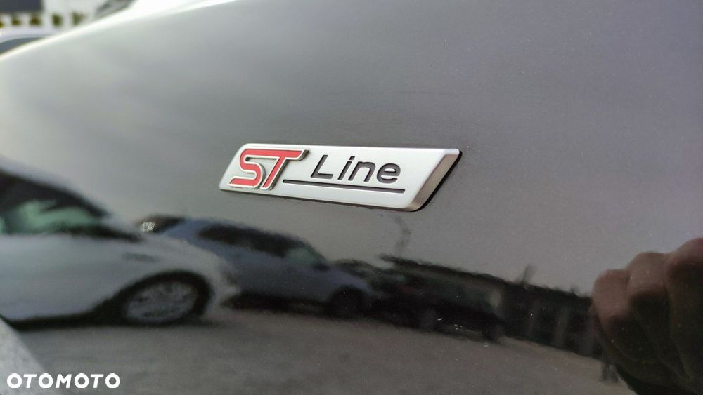 Ford Focus 1.5 EcoBlue Start-Stopp-System ST-LINE DESIGN - 12