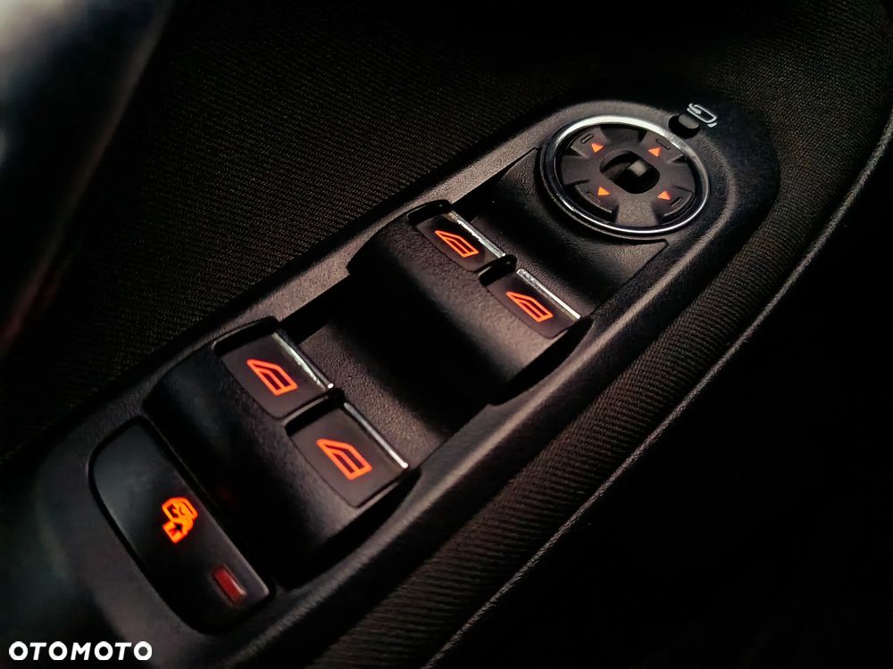 Ford S-Max 2.0 TDCi Titanium - 18