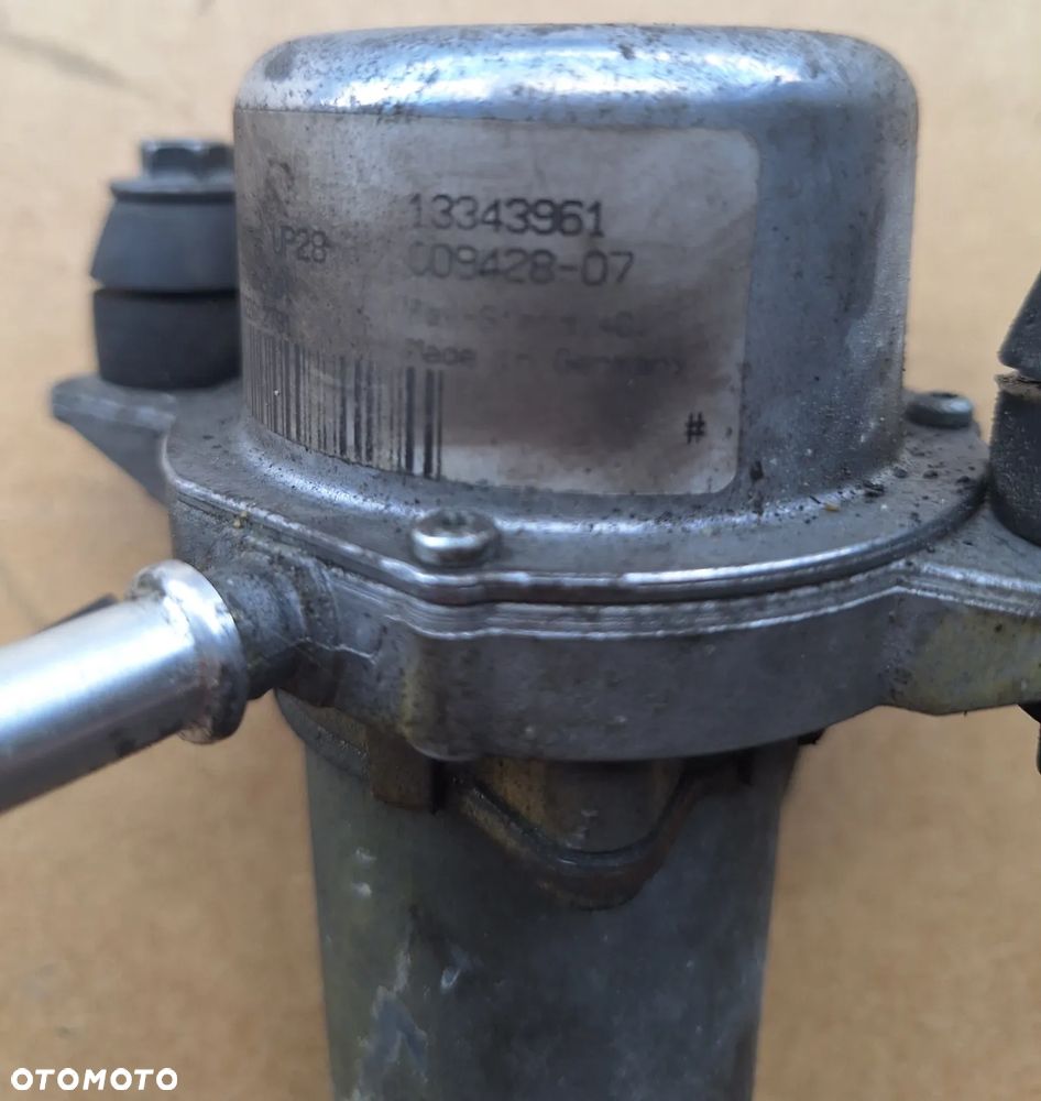 13343961 POMPA VACUM  -OPEL ASTRA J -1,4 TURBO  BENZYNA - 2