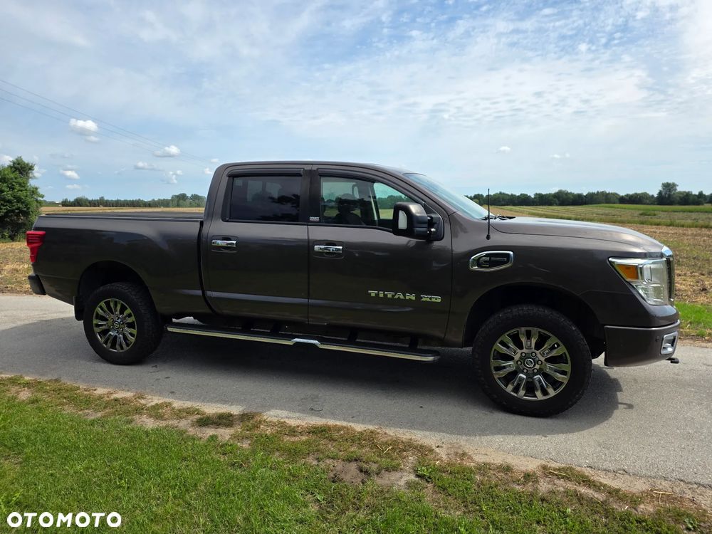 Nissan Titan - 3