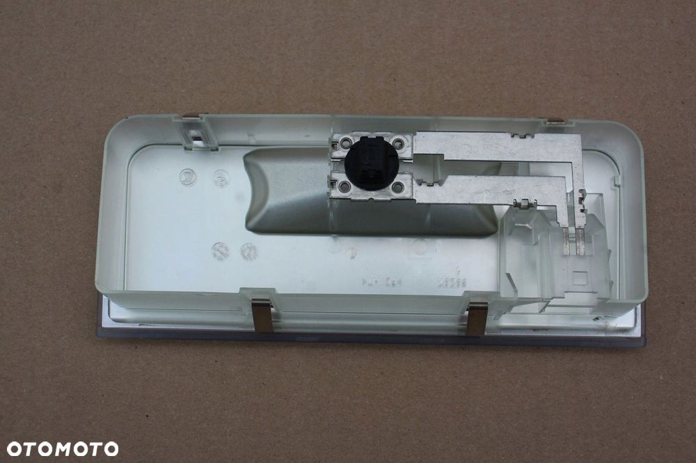 Lampka oświetlenia kabiny tylna BMW 1 E82 E87 6951252 - 2