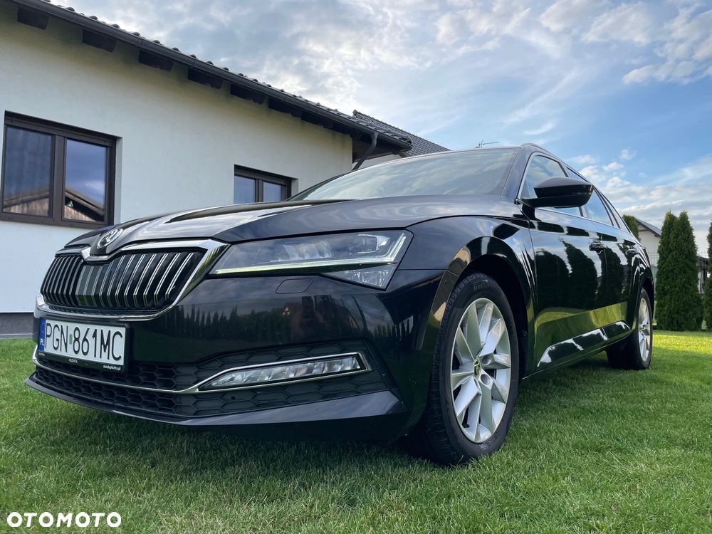 Skoda Superb 2.0 TDI SCR 4x4 Style DSG - 10