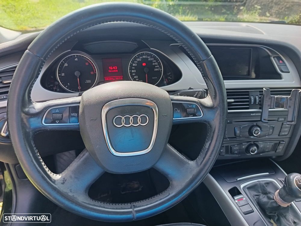 Audi A4 Avant 2.0 TDi - 9