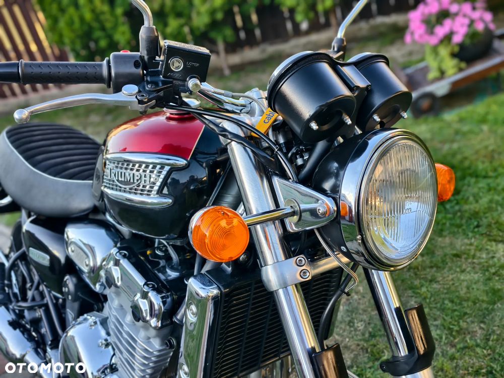 Triumph Thunderbird - 15