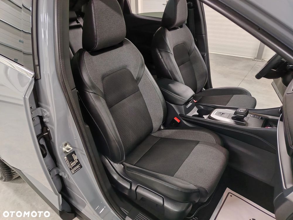 Nissan Qashqai 1.3 DIG-T MHEV Xtronic N-Connecta - 32