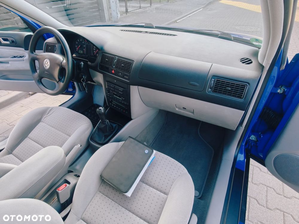 Volkswagen Golf - 13