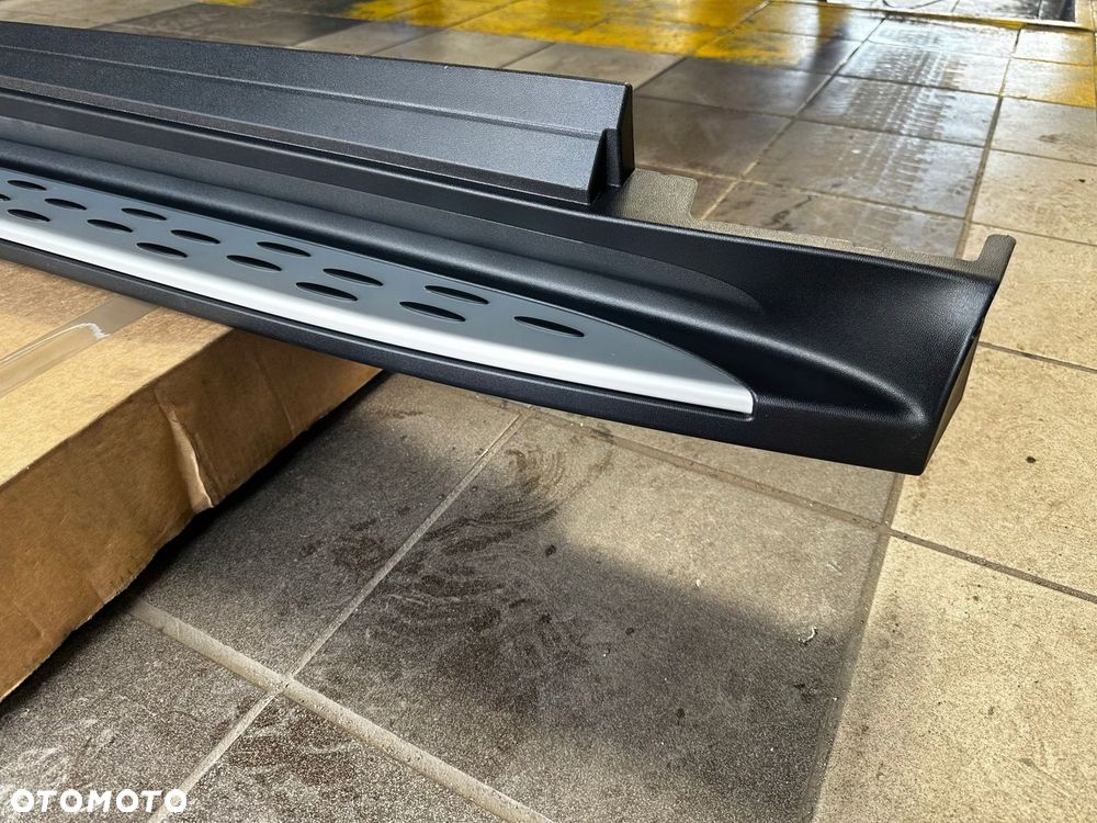 MERCEDES LISTWA PROGOWA LEWA NAKŁADKA STOPIEŃ LEWY LED GLS X166 166 - 2