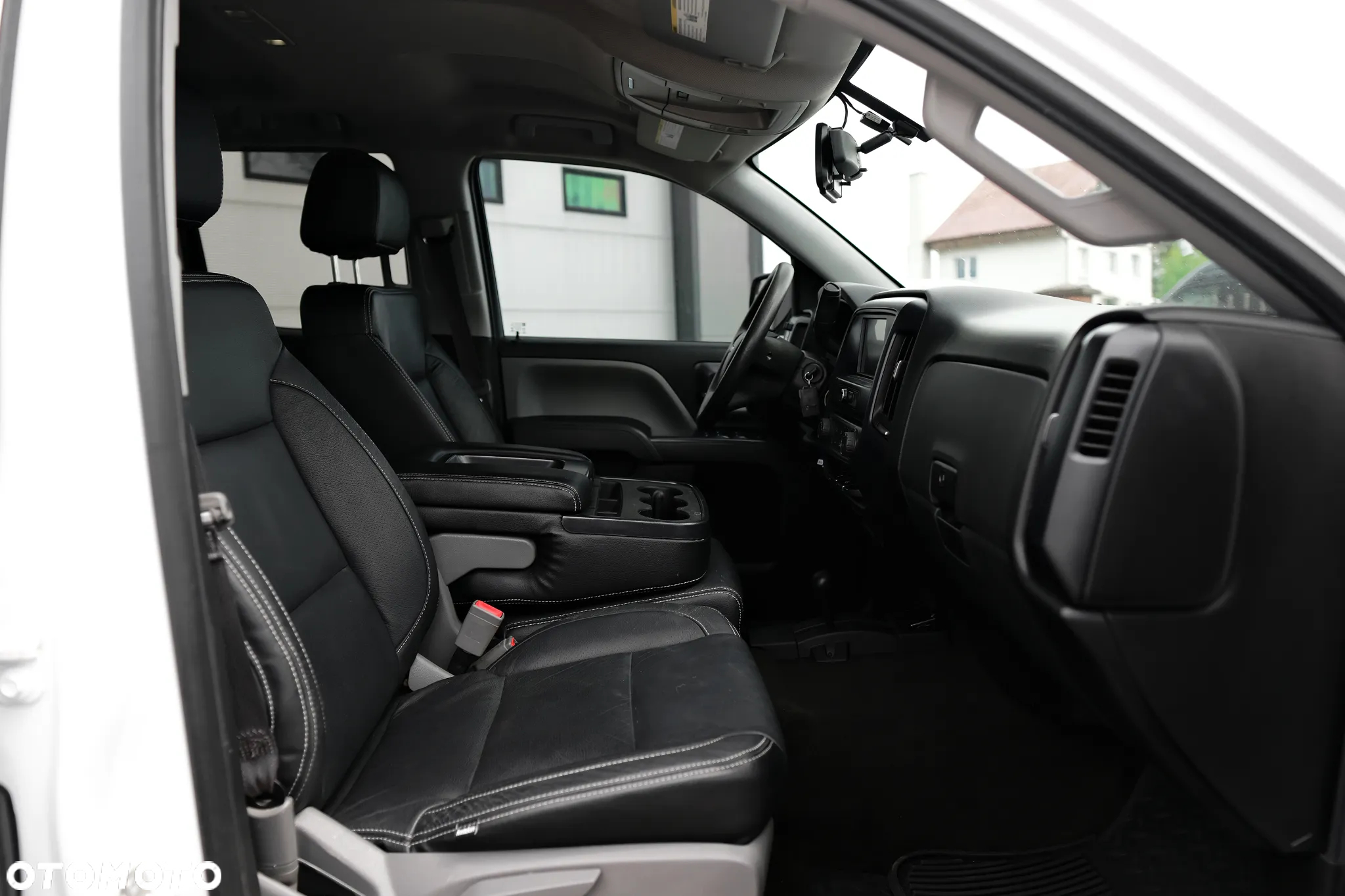 Chevrolet Silverado - 17