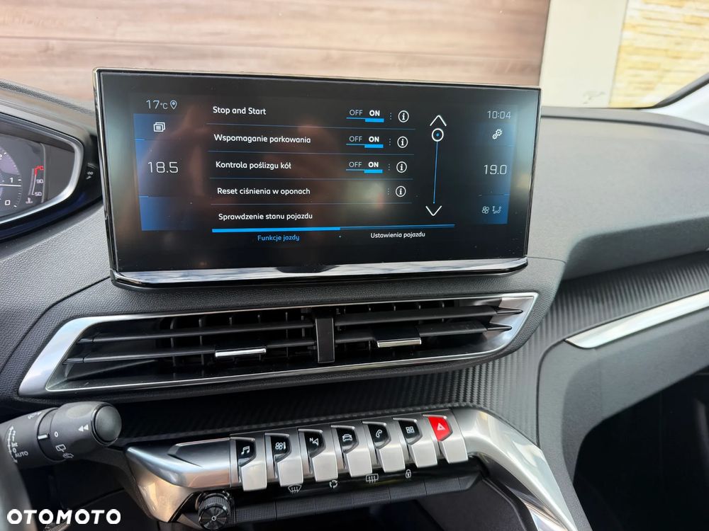 Peugeot 3008 1.5 BlueHDi Allure S&S EAT8 - 17