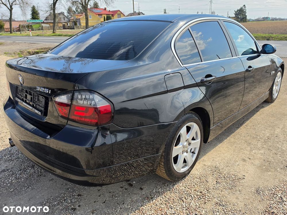 BMW Seria 3 325i - 10
