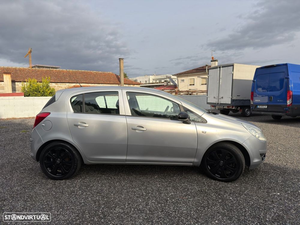 Opel Corsa 1.3 CDTi Enjoy - 12