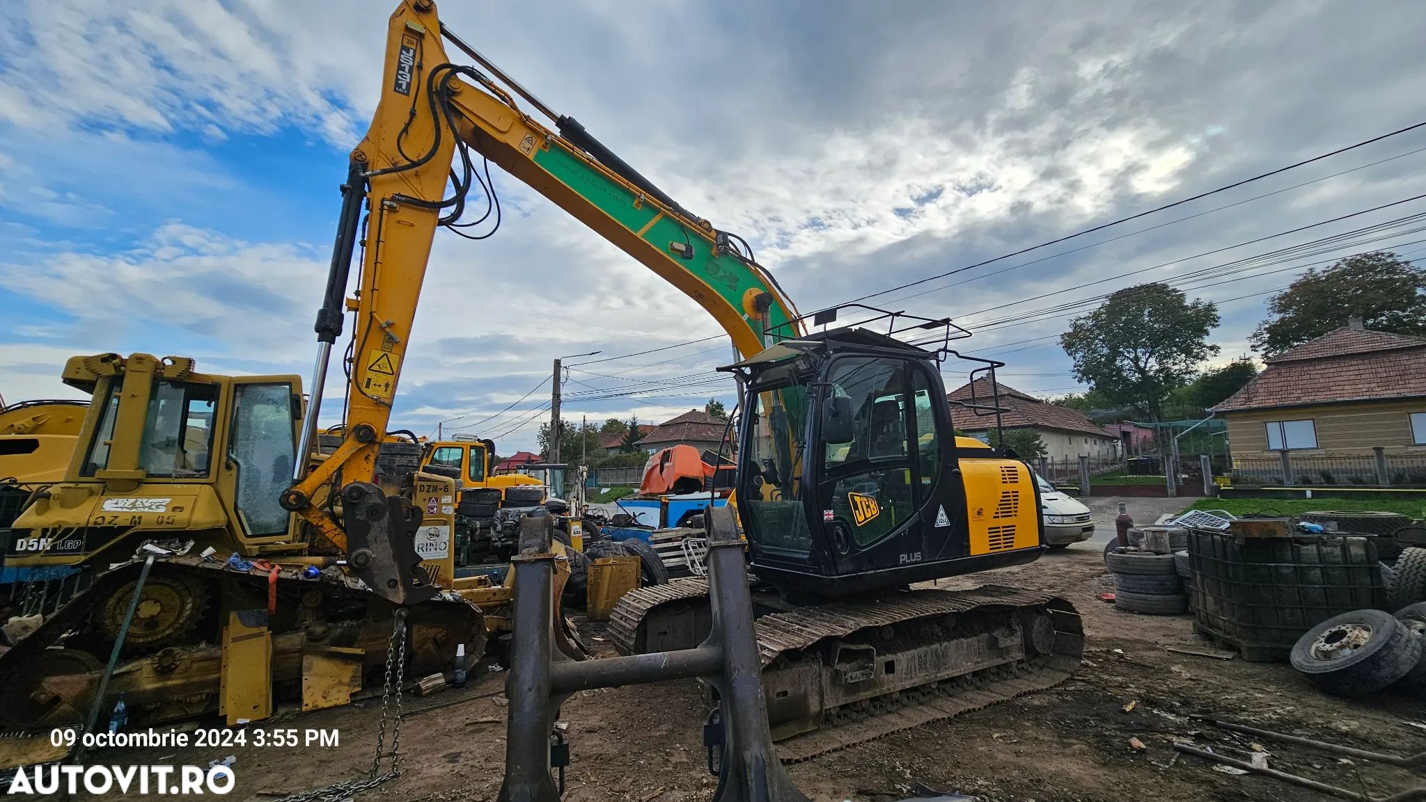 JCB JS 131 Excavator pe senile - 1