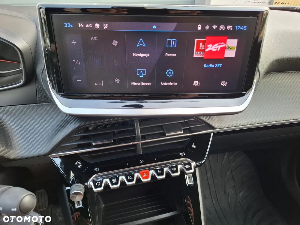 Peugeot 2008 - 8