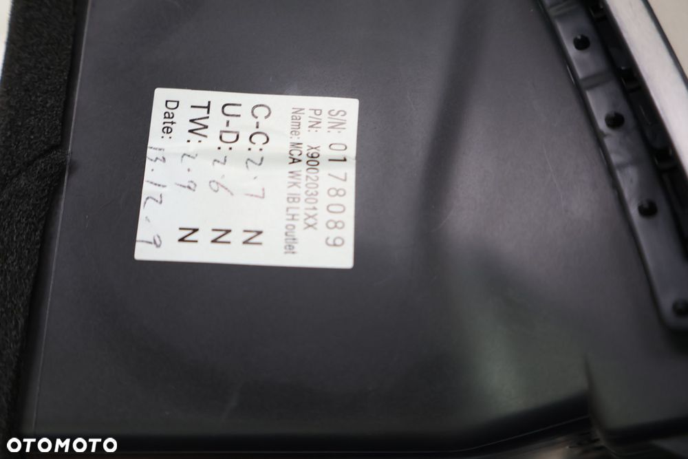 JEEP GRAND CHEROKEE WK2 OSŁONA RAMKA RADIA 90020301, 90020401 - 11