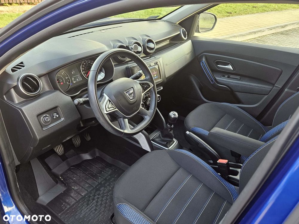 Dacia Duster 1.0 TCe SL Celebration - 8