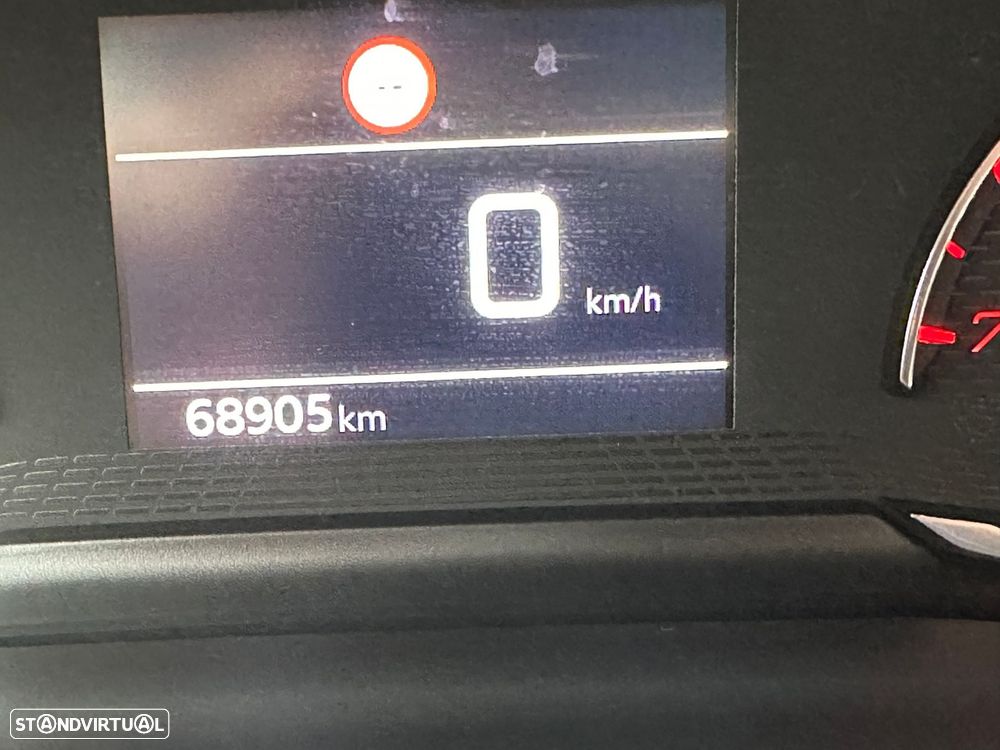 Peugeot 2008 1.2 PureTech Active Pack - 17