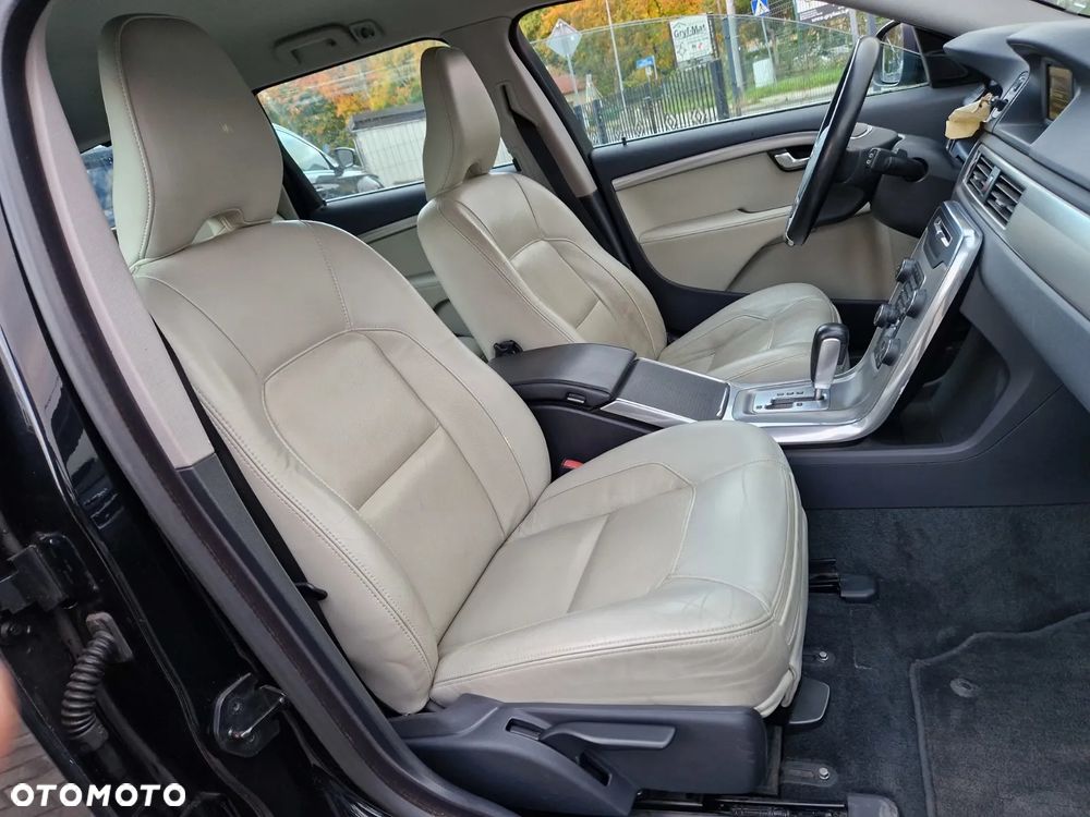 Volvo V70 D2 Summum - 6