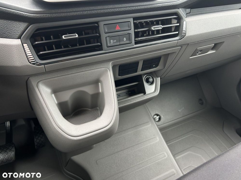 Volkswagen Crafter 35 Brygadówka/AUTOMAT/L4H3, 2.0 BiTDI 163KM, 4490mm, Wysoki dach, r.o. 4490 mm - 31