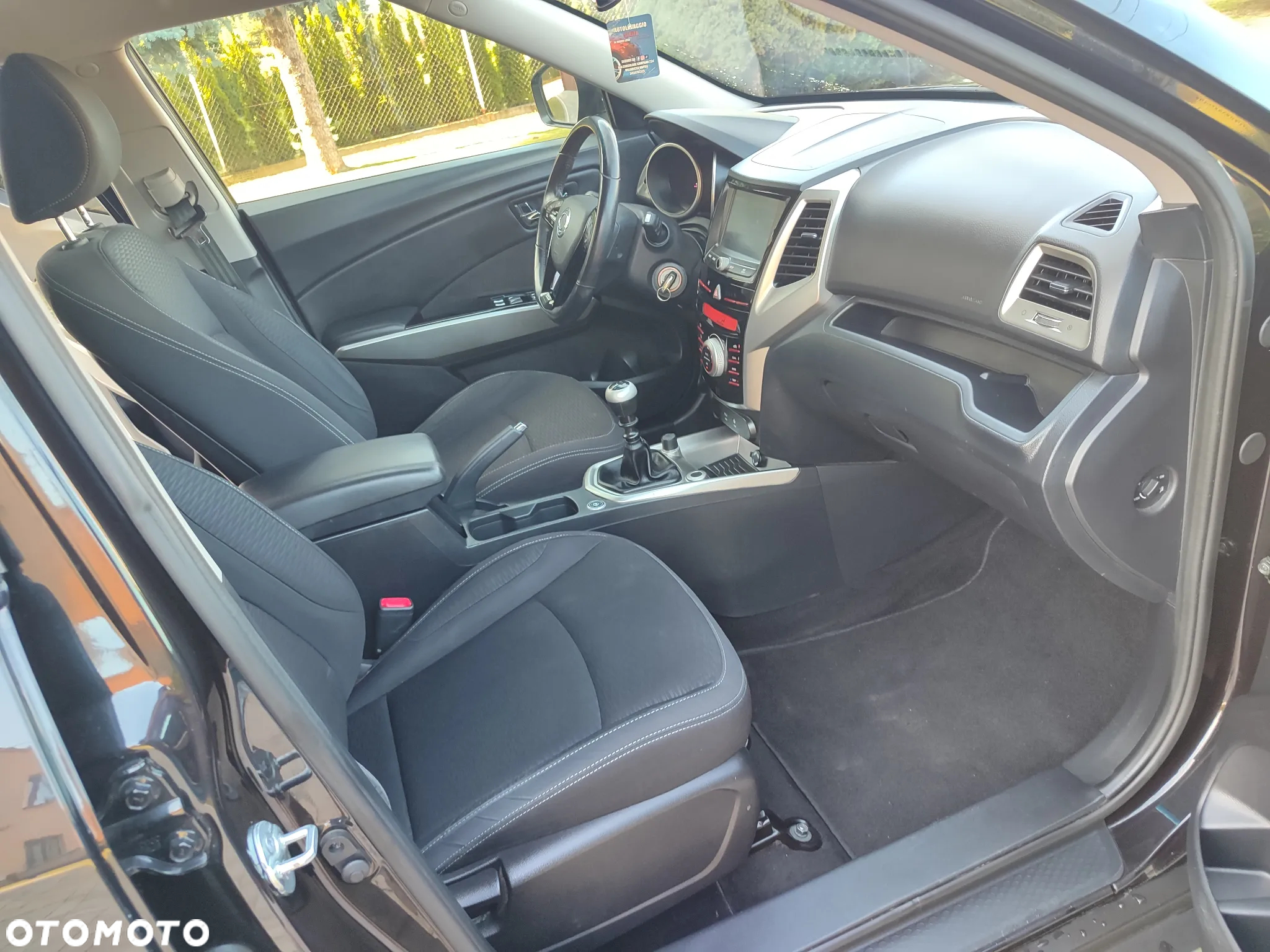 SsangYong/KGM Tivoli 1.6 Crystal Base - 7