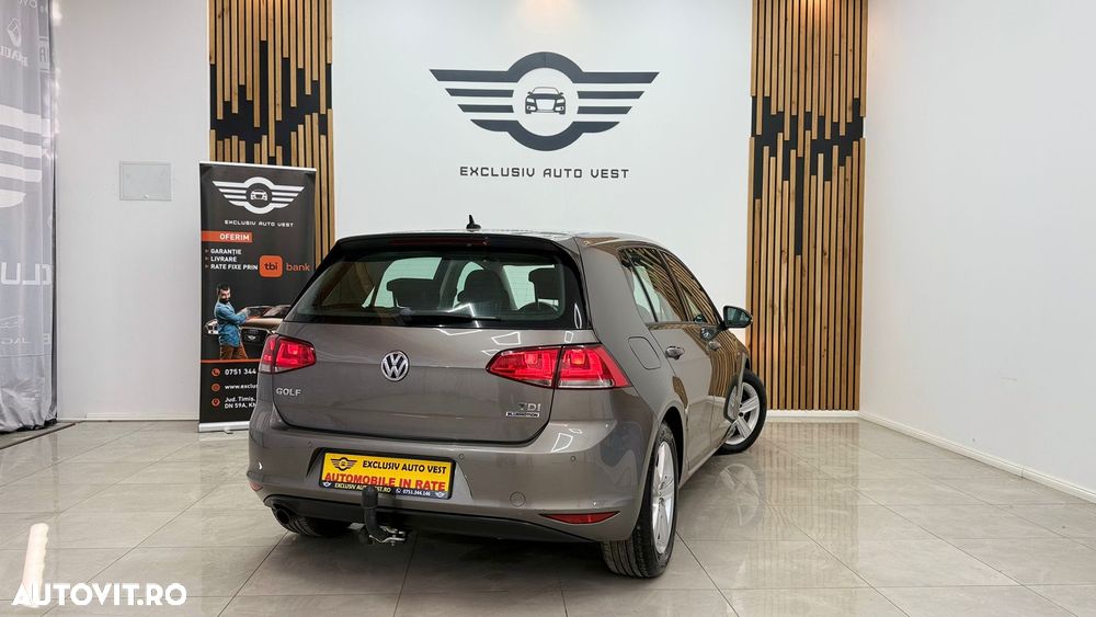 Volkswagen Golf 1.6 TDI BlueMotion Comfortline - 4