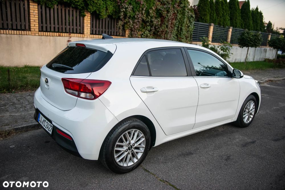 Kia Rio 1.2 Business Line Plus - 5