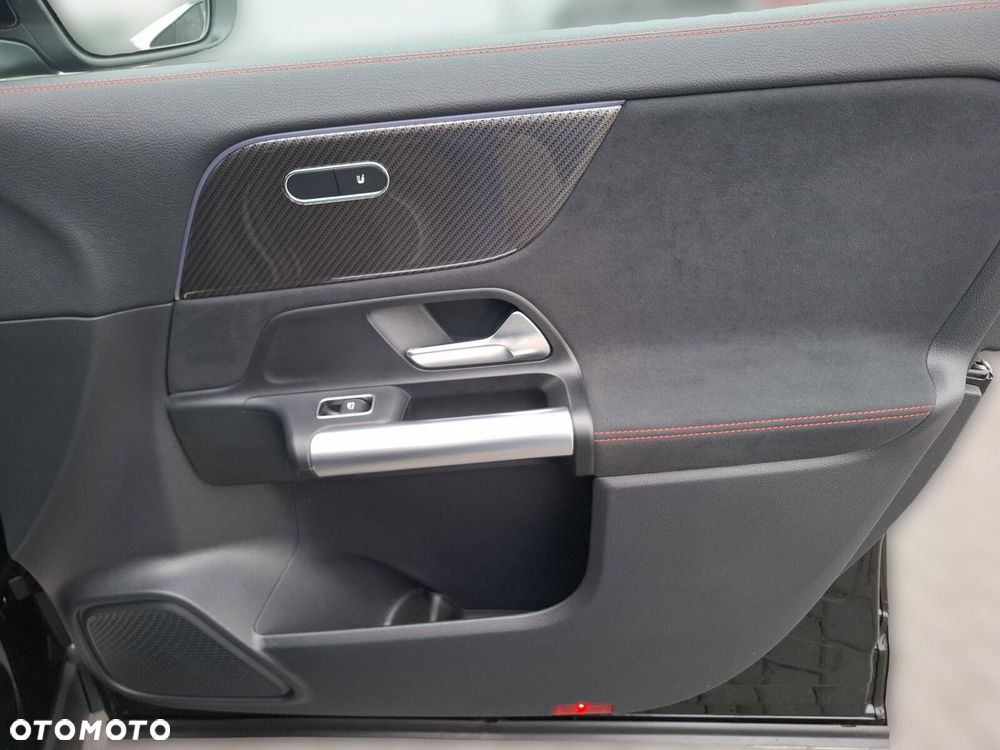 Mercedes-Benz GLA 200 mHEV AMG Line 7G-DCT - 18