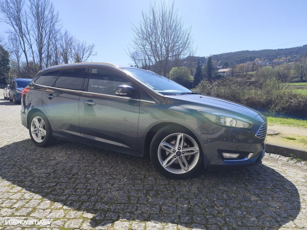 Ford Focus SW 1.0 EcoBoost Titanium - 11