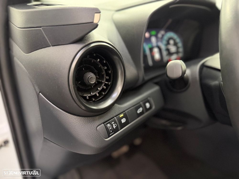 Toyota C-HR 1.8 Hybrid Square Collection - 24