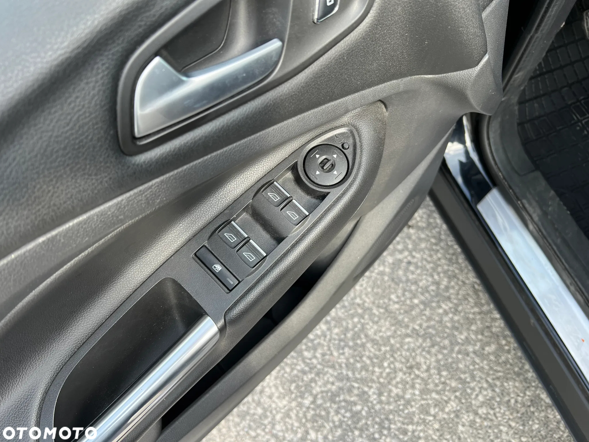 Ford Kuga 1.5 EcoBoost FWD Titanium ASS - 25