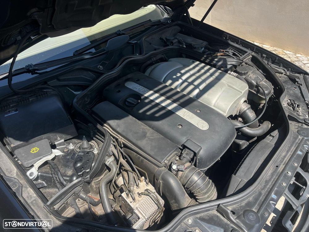 Mercedes-Benz E 220 CDI Avantgarde DPF - 16