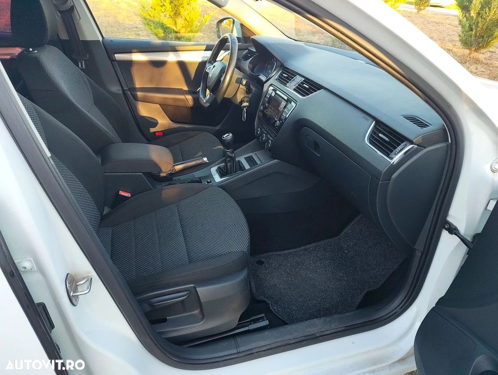 Skoda Octavia 2015 photo 4