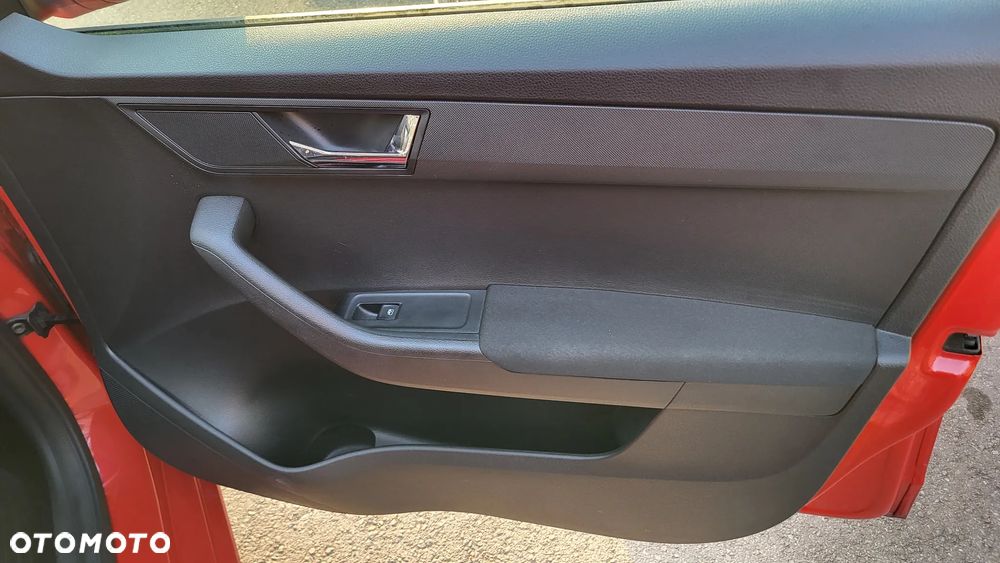 Skoda Fabia 1.0 TSI Ambition - 8