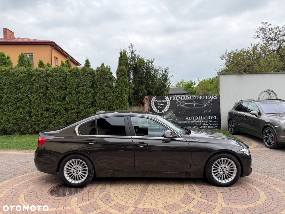 BMW Seria 3 320d Efficient Dynamic Edition Blue Performan Luxury Line - 2
