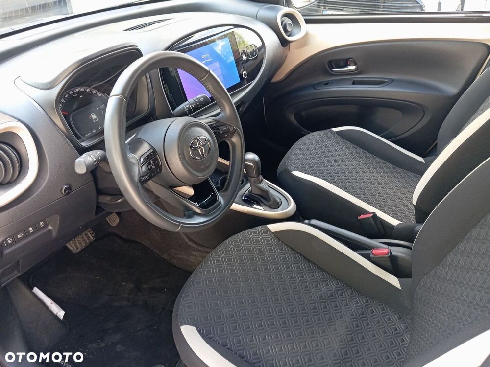 Toyota Aygo X 1.0 VVT-i Style CVT - 10
