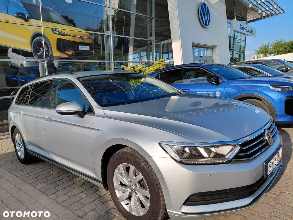 Volkswagen Passat 1.4 TSI BMT Trendline - 16