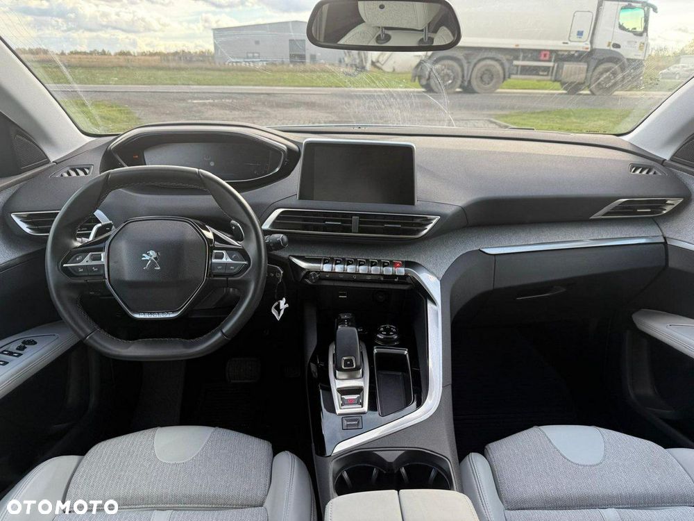 Peugeot 5008 1.6 PureTech Allure S&S EAT8 - 26