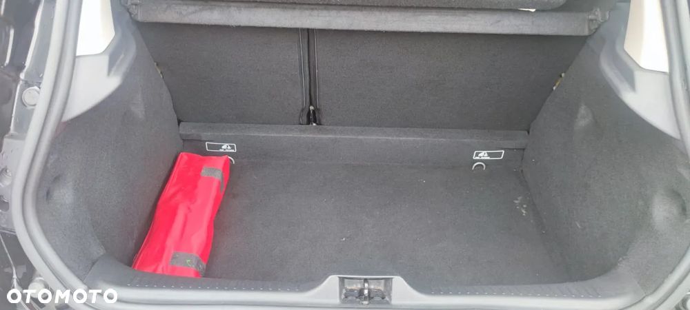 Renault Clio 1.2 16V Alize - 10