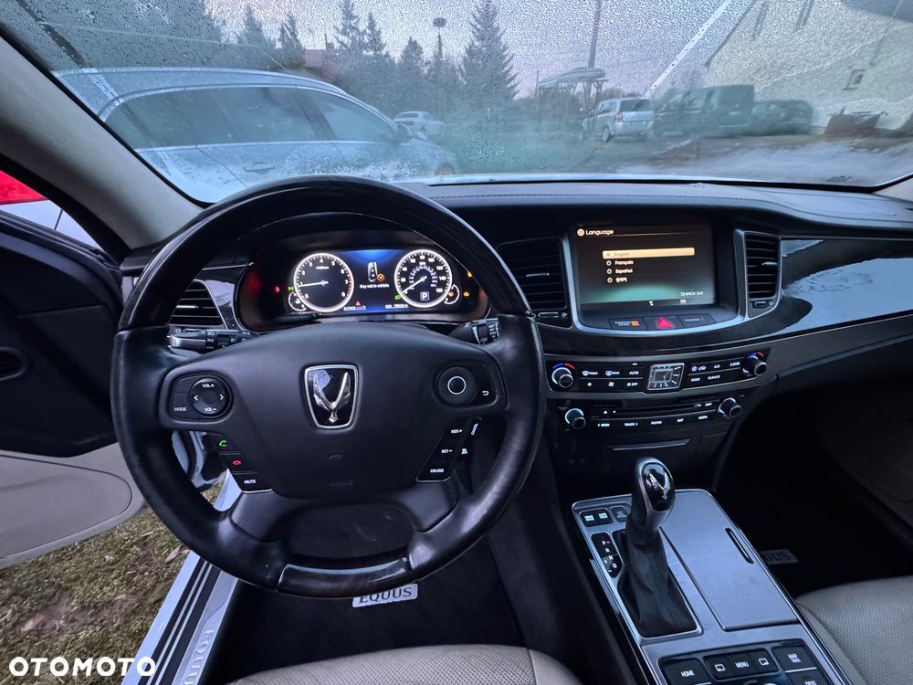 Hyundai Equus - 20