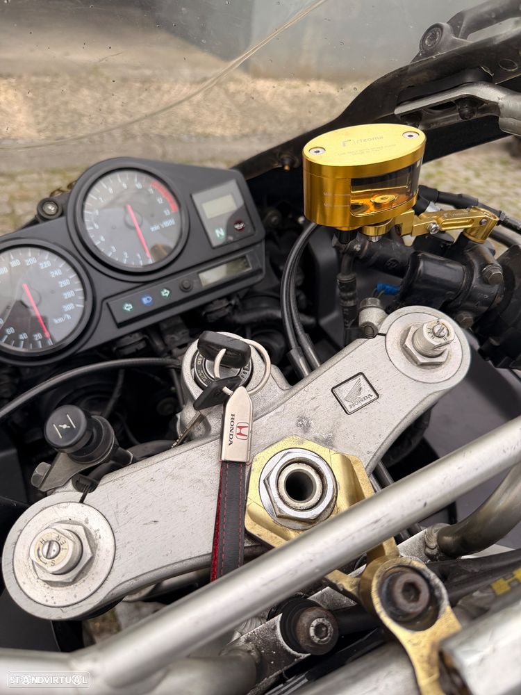 Honda CBR - 26