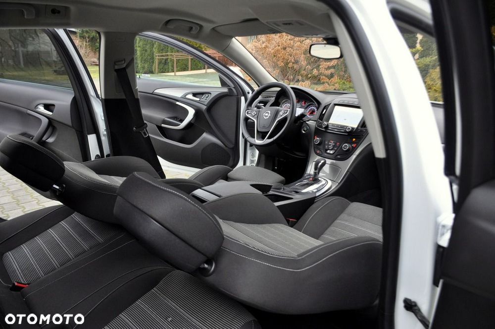 Opel Insignia - 23