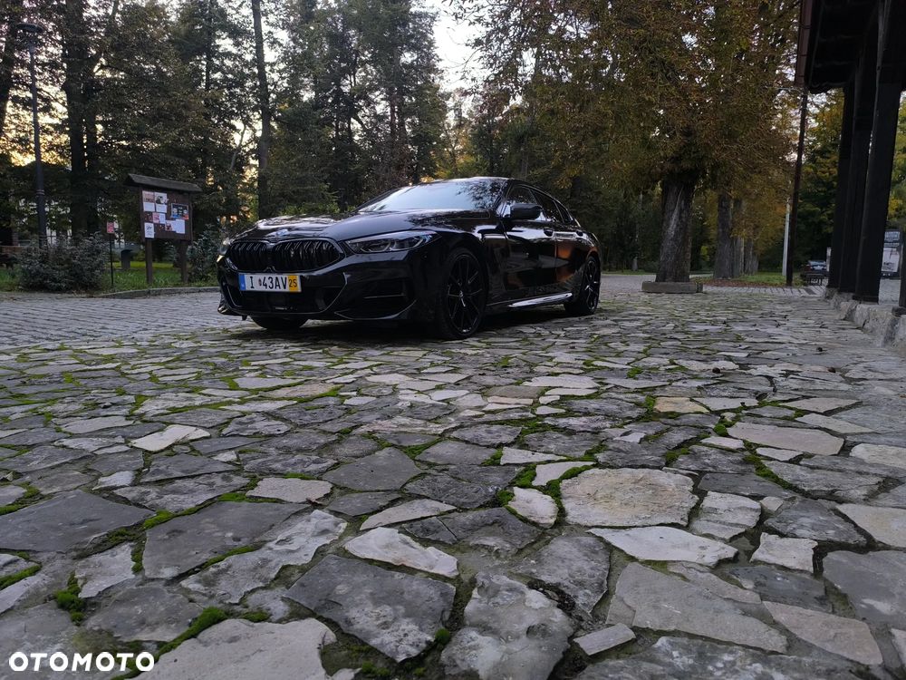 BMW Seria 8 M850i xDrive - 25